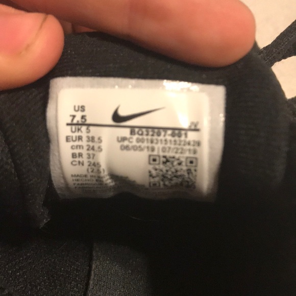 Black Nikes - Picture 3 of 3